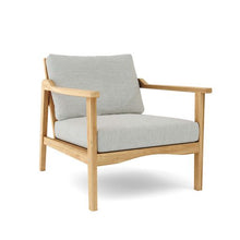 Teak Deep Seat Arm Charm, Pragmatic Design Fuses Aesthetics & Comfort.