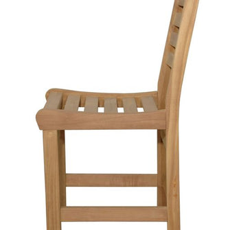 Montage Windham 7-Piece Dining Set, Perfect For Toastable Occasions With Friends & Family.