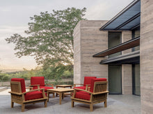 Remarkable 6-Piece Arm-Chair Set For Momentous Occasions With Friends & Family, Turns Your Patio Into an Impressive Alcove.